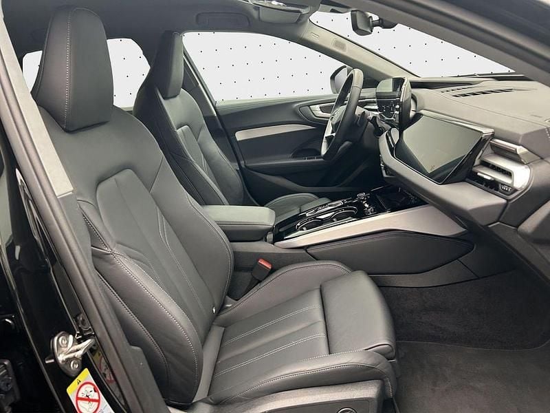 Gebraucht Audi A5 Ambiente 204 PS (150 kW) 2025 Mythosschwarz metallic Kombi