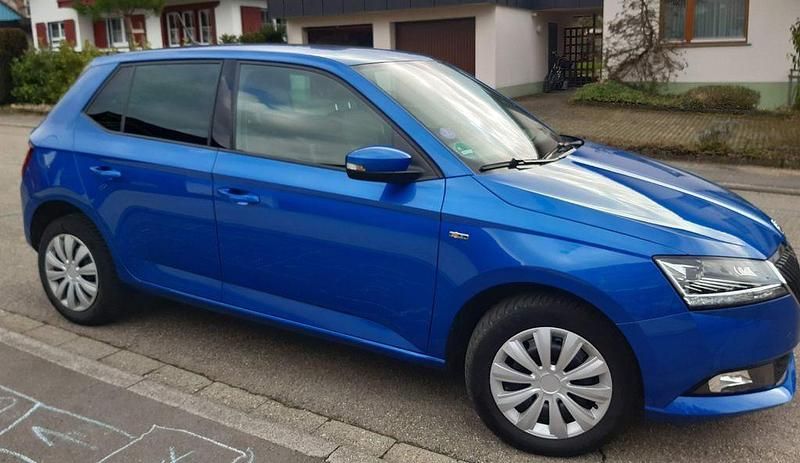Gebraucht Skoda Fabia Soleil 95 PS (69 kW) 2019 Blau Limousine