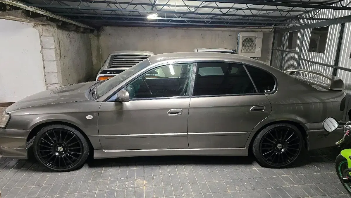 Occasion Subaru Legacy 265 ch (194 kW) 2001 Doré Berline