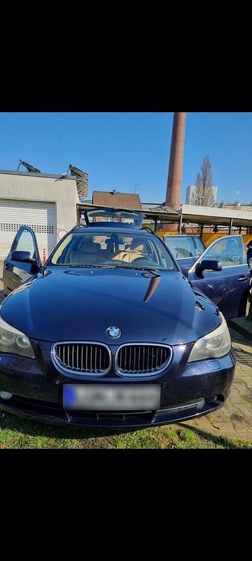 Gebraucht BMW 525 218 PS (160 kW) 2005 Schwarz Kombi