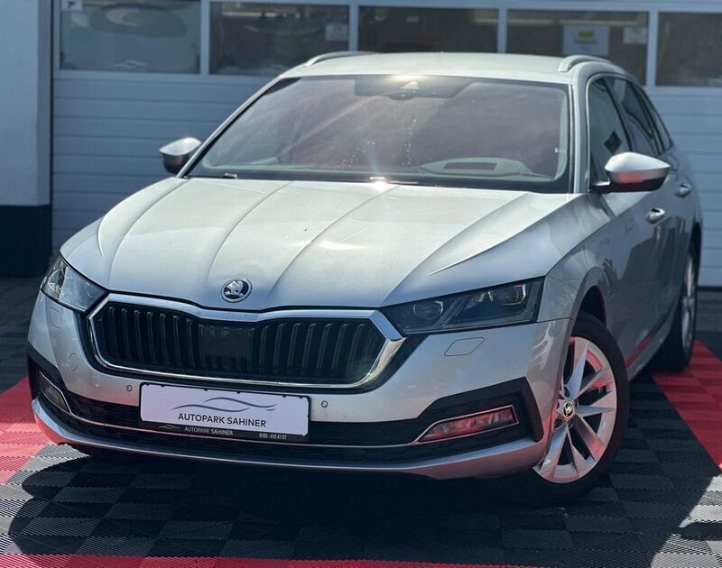 Silber Gebraucht 2022 Skoda Octavia Style Kombi | 15.999 € (Guter Preis) - Bild 1/4