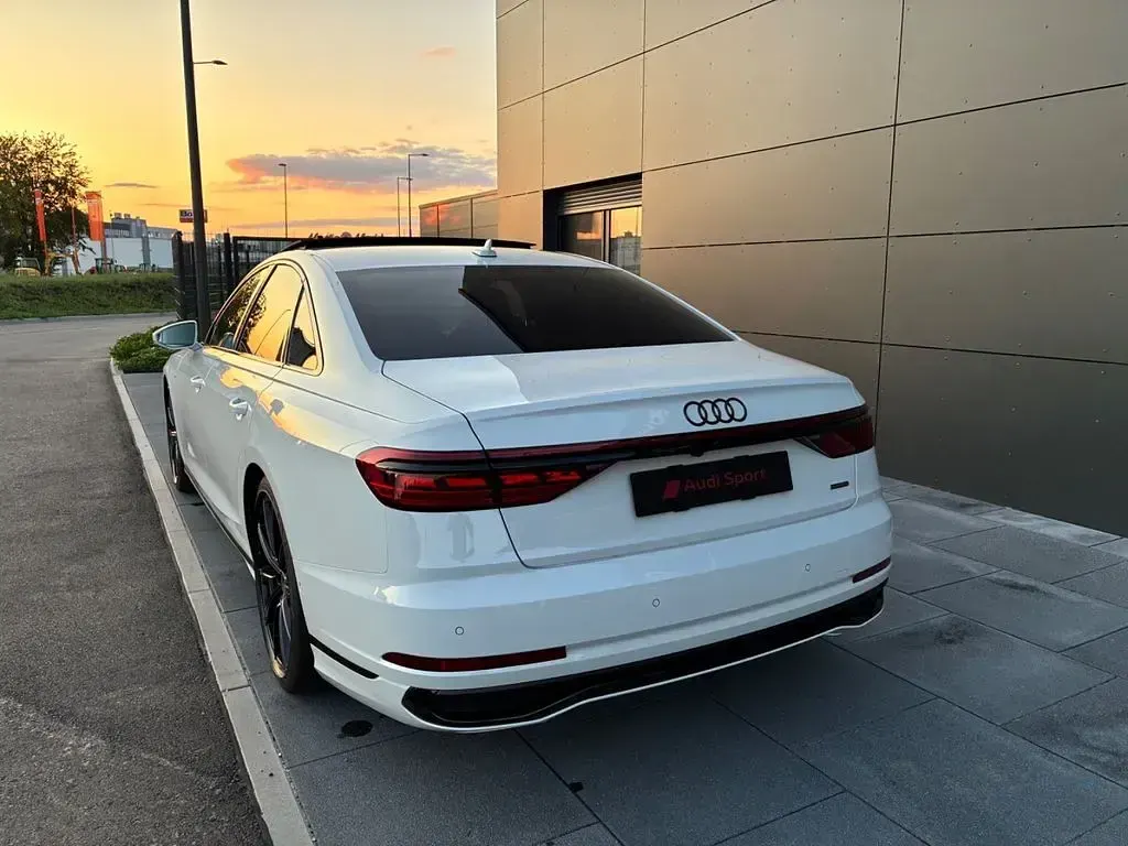 Gebraucht Audi A8 Sport 286 PS (210 kW) 2023 Weiß Limousine