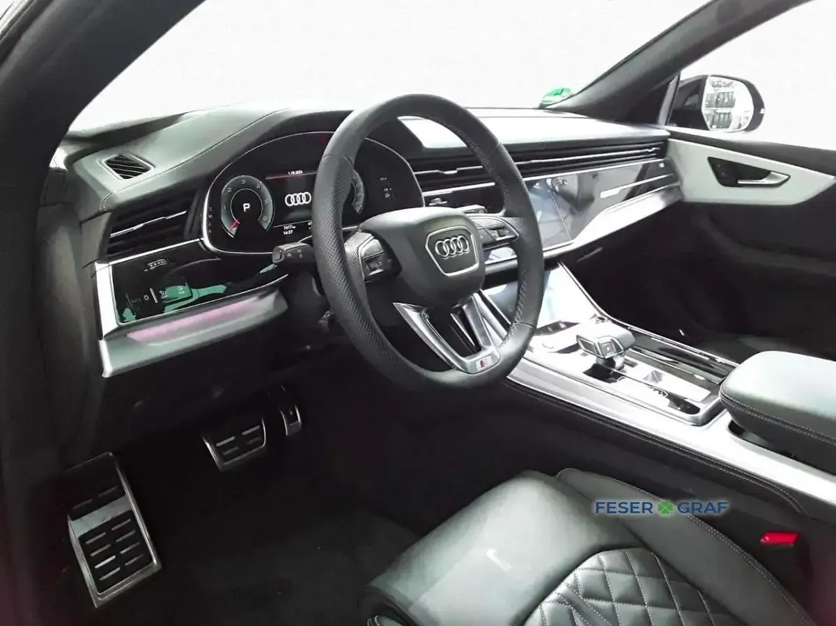 Gebraucht Audi Q8 S-Line 286 PS (210 kW) 2025 Mythosschwarz metallic SUV