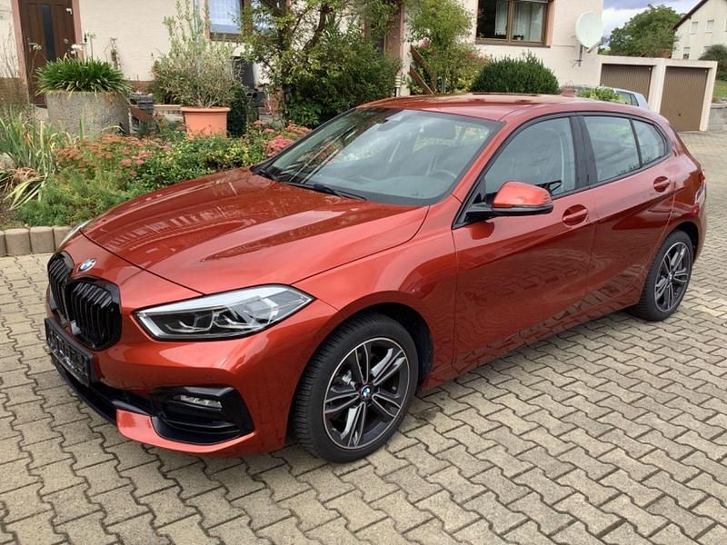 Gebraucht BMW 118 Sport Line 136 PS (100 kW) 2021 Sunset orange metallic Kleinwagen