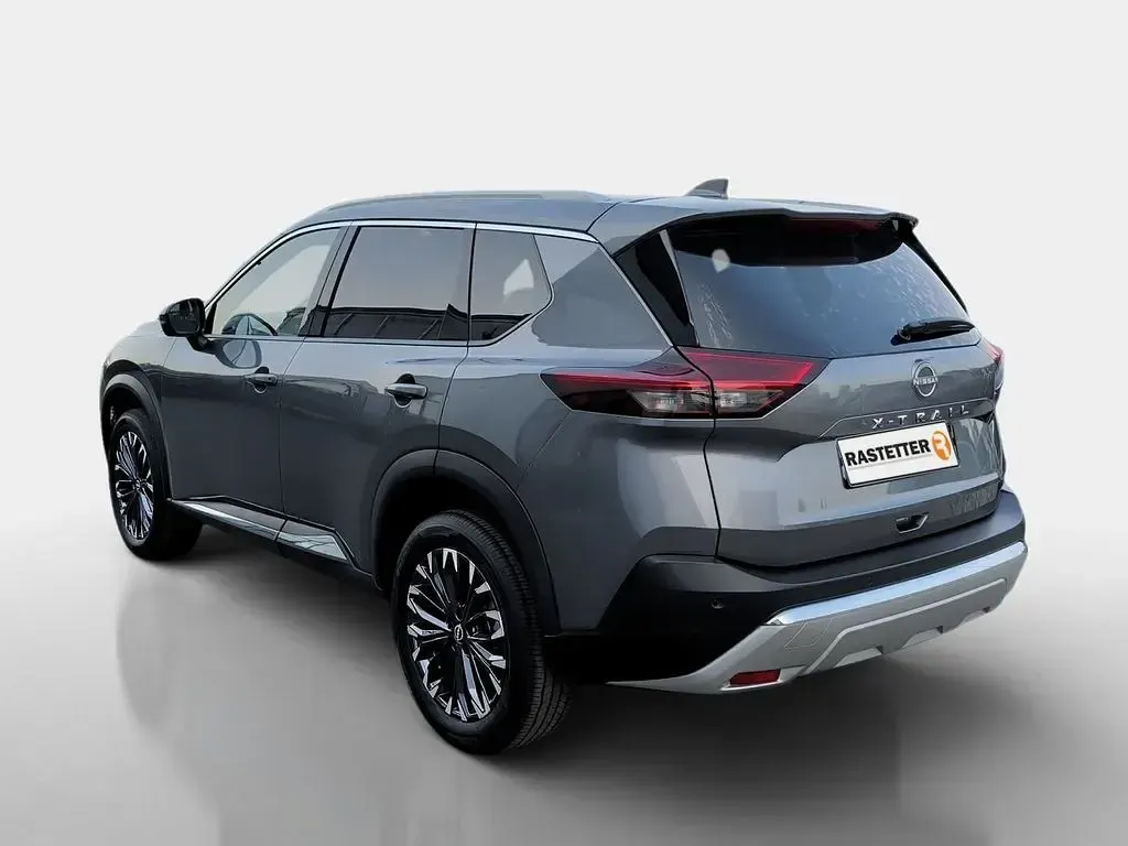 Neu Nissan X-Trail Tekna 163 PS (119 kW) 2026 Grau SUV