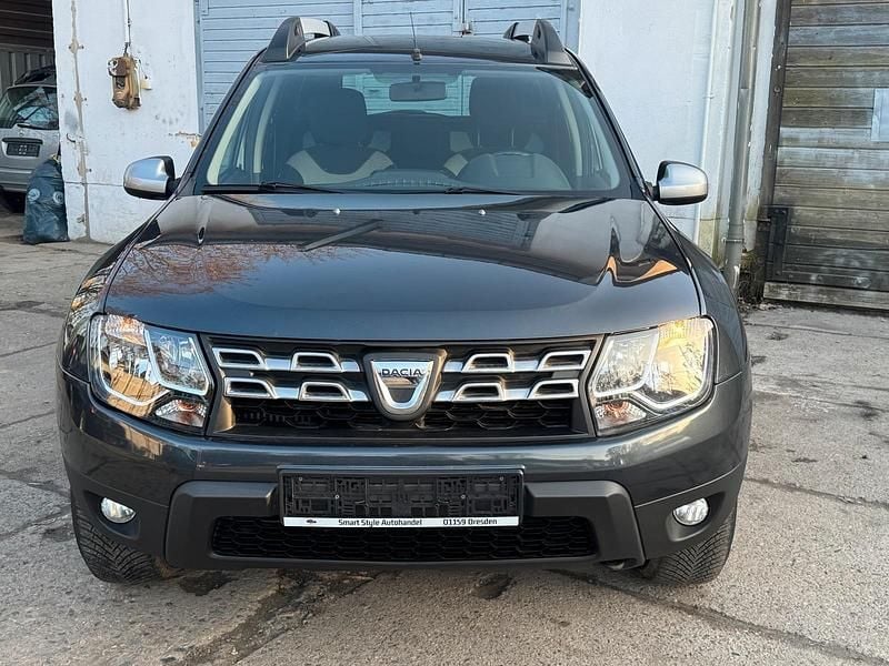 Gebraucht Dacia Duster 125 PS (91 kW) 2016 Grün SUV