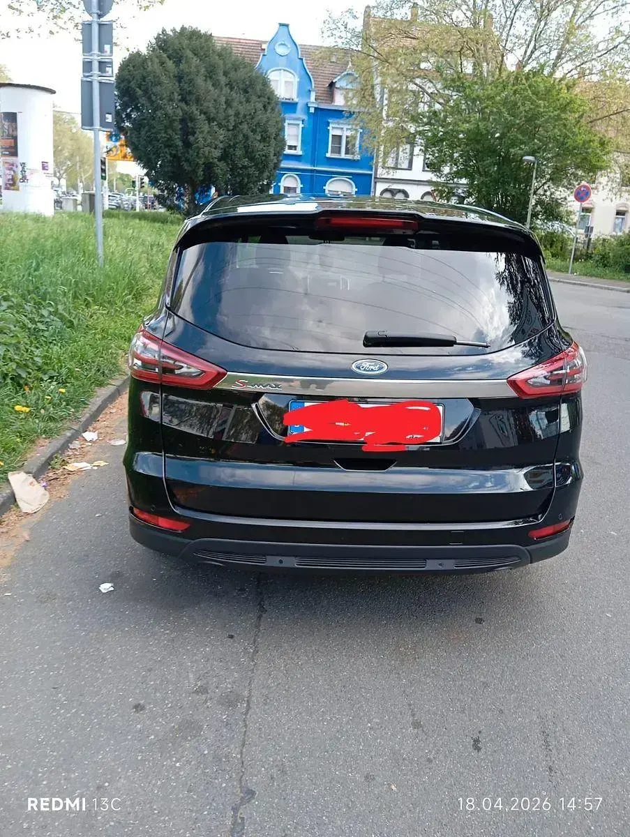 Gebraucht Ford S-MAX Titanium 160 PS (117 kW) 2018 Schwarz Van / Kleinbus