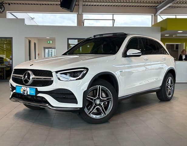 Weiß Gebraucht 2021 Mercedes GLC300e Business SUV | 39.999 € (Fairer Preis) - Bild 1/4