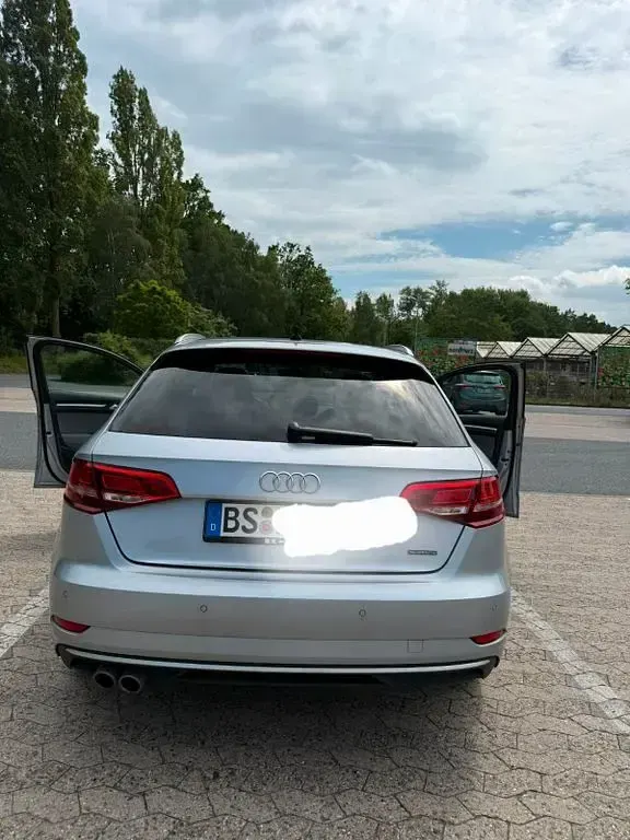 Gebraucht Audi A3 Sport 184 PS (135 kW) 2019 Silber Limousine