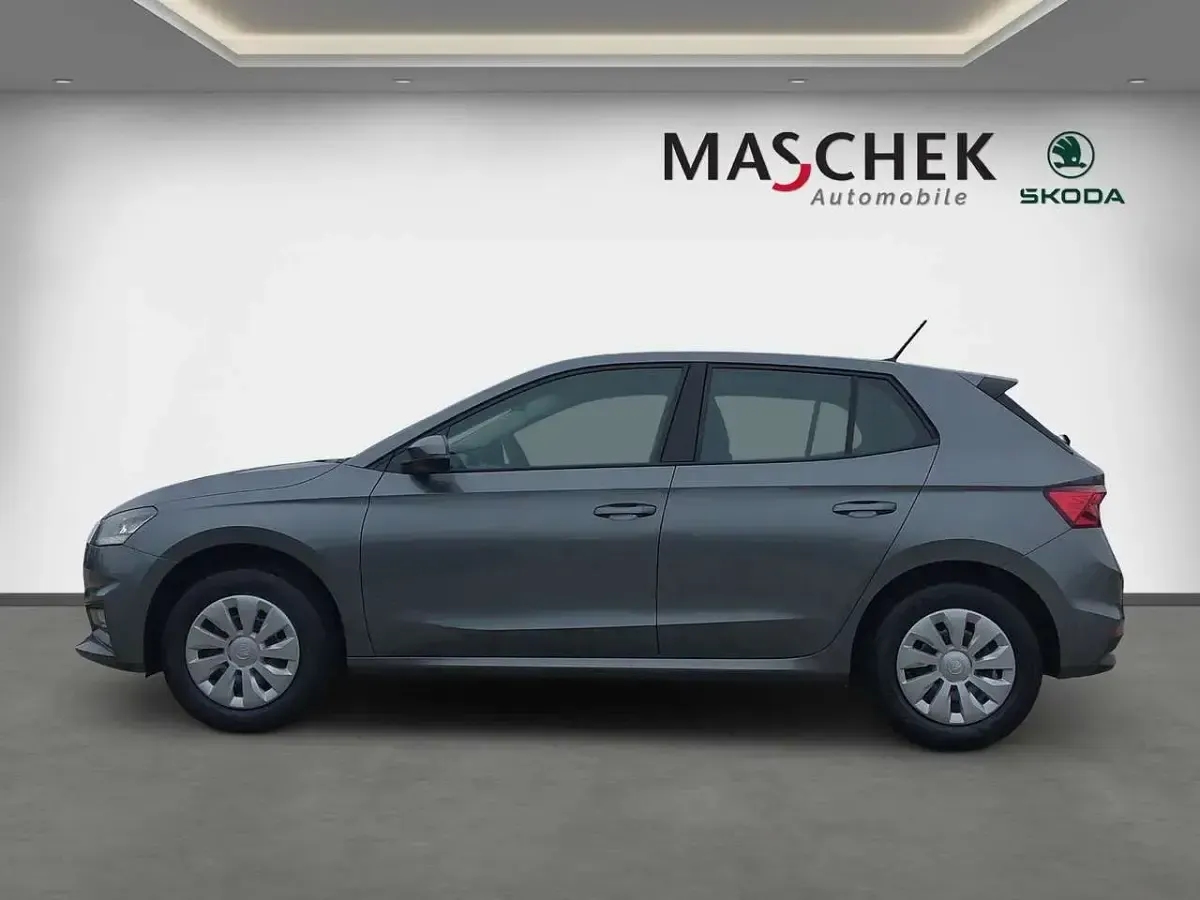 Neu Skoda Fabia Essence 95 PS (69 kW) 2025 Graphite grau Kleinwagen