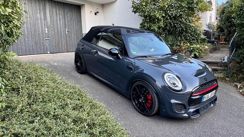 Grau Gebraucht 2017 Mini John Cooper Works Cabriolet Cabrio | 26.800 € (Etwas zu teuer) - Bild 1/4