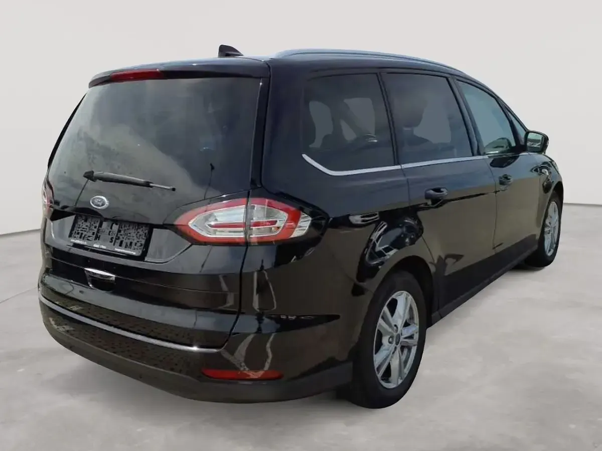 Gebraucht Ford Galaxy Titanium 190 PS (139 kW) 2022 Obsidianschwarz metallic Van / Kleinbus