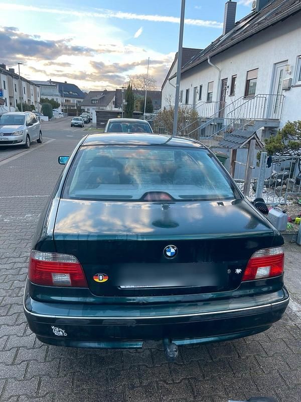 Gebraucht BMW 520 150 PS (110 kW) 1998 Grün Limousine