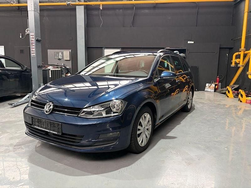 Gebraucht VW Golf VII 105 PS (77 kW) 2014 Blau Kombi