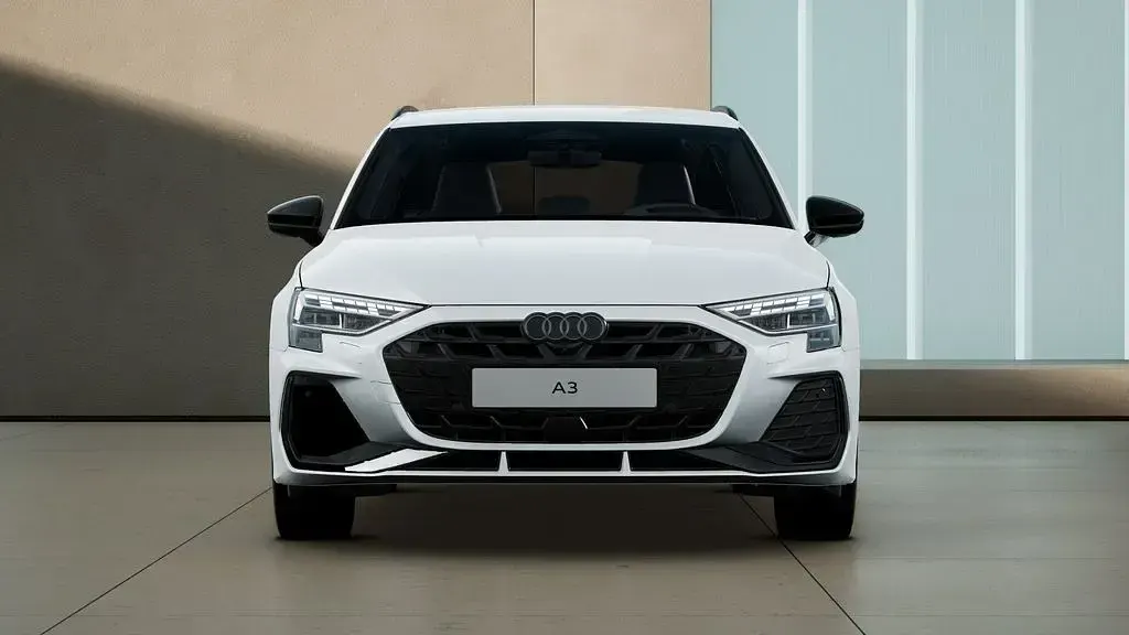 Gebraucht Audi A3 S-Line 272 PS (200 kW) 2025 Gletscherweiß metallic Limousine
