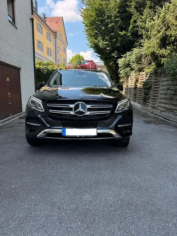 Gebraucht Mercedes GLE350 258 PS (189 kW) 2017 Schwarz SUV