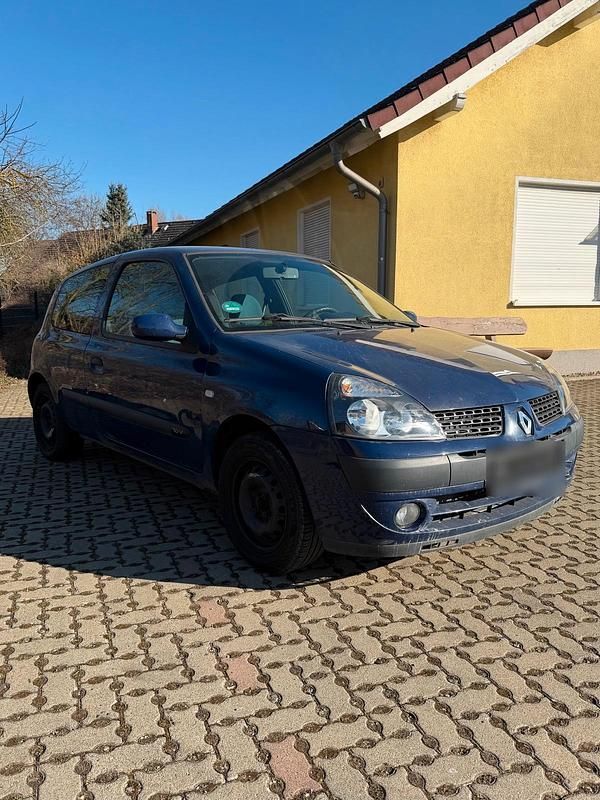 Gebraucht Renault Clio II 75 PS (55 kW) 2003 Blau Kleinwagen