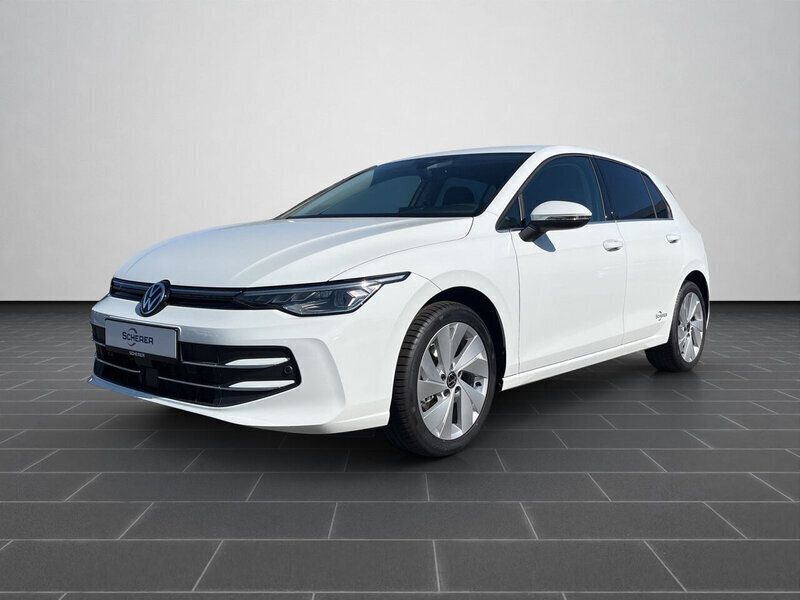 Pure white Gebraucht 2025 VW Golf VIII Business Limousine | 25.880 € (Fairer Preis) - Bild 1/4