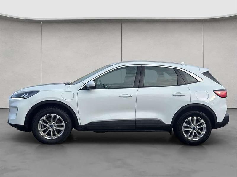 Używany Ford Kuga Titanium 224 KM (164 kW) 2022 Biały SUV