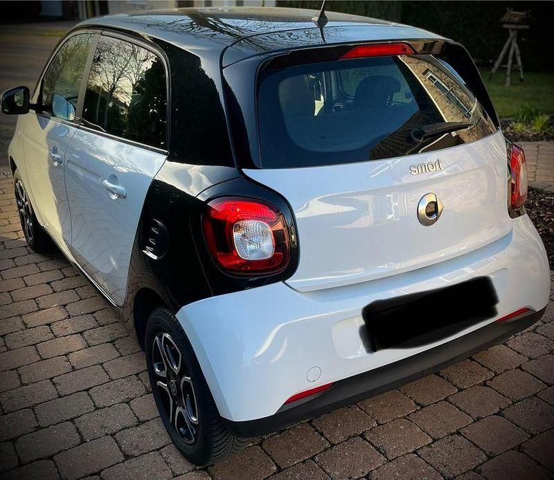 Gebraucht Smart ForFour Passion 71 PS (52 kW) 2015 Weiß Kleinwagen