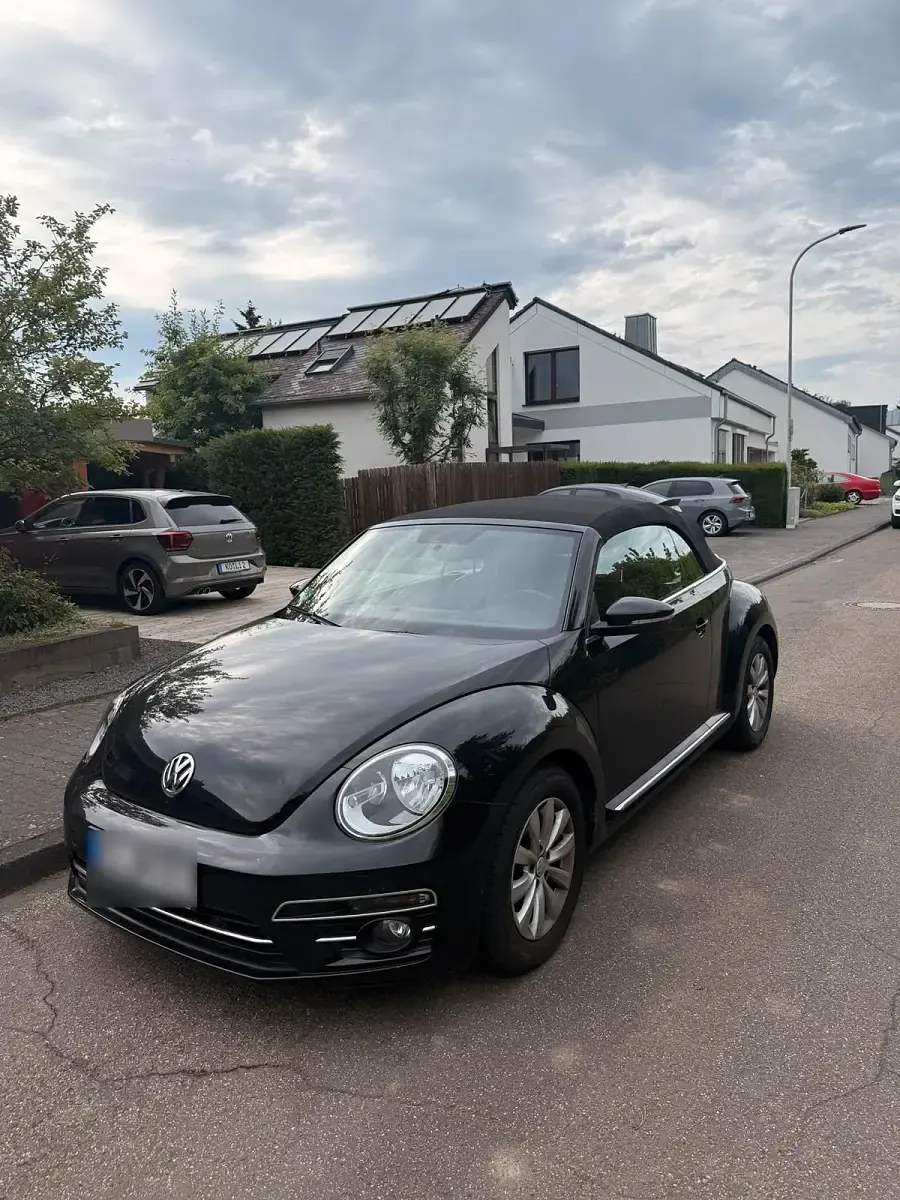 Gebraucht VW Beetle 105 PS (77 kW) 2018 Schwarz Kleinwagen
