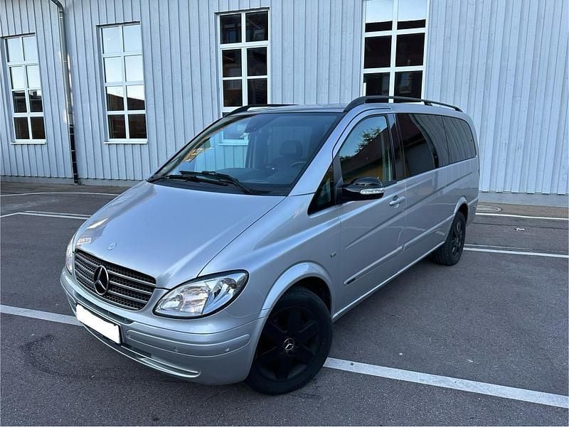 Silber Gebraucht 2008 Mercedes Viano Van / Kleinbus | 10.999 € (Guter Preis) - Bild 1/4