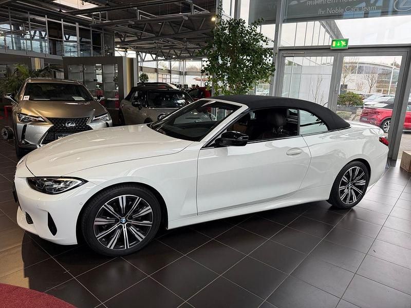 Gebraucht BMW 420 Shadowline 184 PS (135 kW) 2023 Alpinweiss iii Cabrio