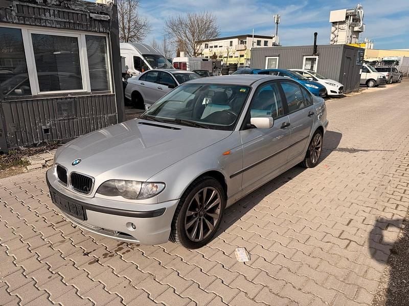 Gebraucht BMW 320 143 PS (105 kW) 2001 Grau Limousine