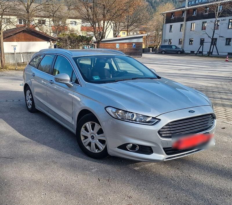 Gebraucht Ford Mondeo Trend 160 PS (117 kW) 2015 Grau Kombi