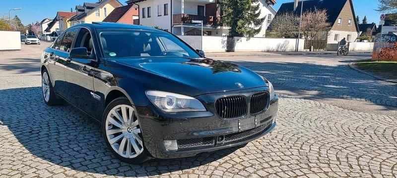 Second-hand BMW 730 245 CP (180 kW) 2009 Negru Berlinǎ