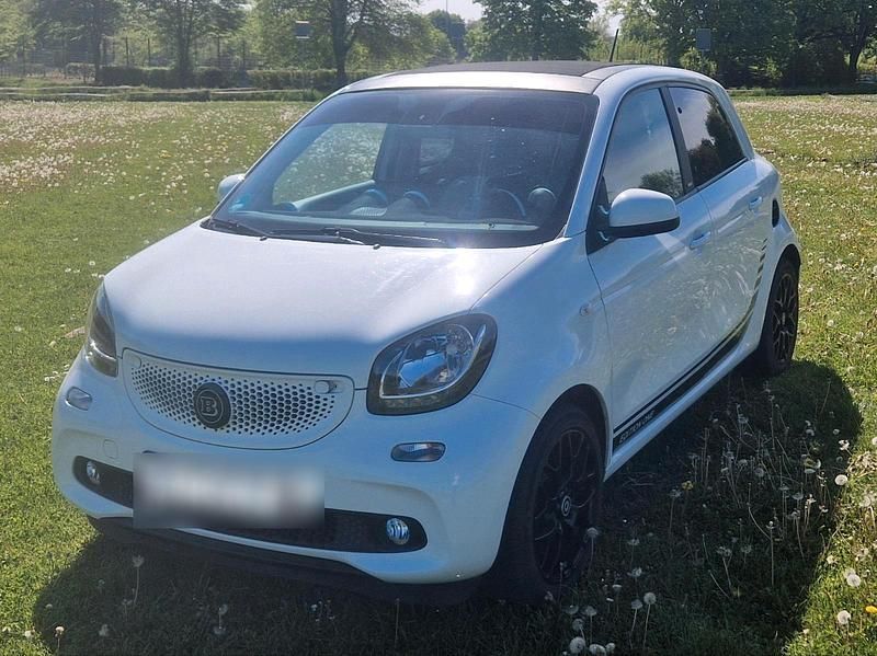 Usata Smart ForFour 71 CV (52 kW) 2015 Bianco Utilitaria