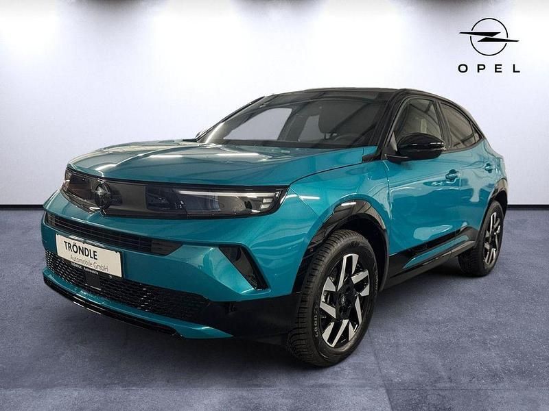 Grün (tropikal grün ( (grün)) Neu 2025 Opel Mokka SUV | 28.490 € (Etwas zu teuer) - Bild 1/4