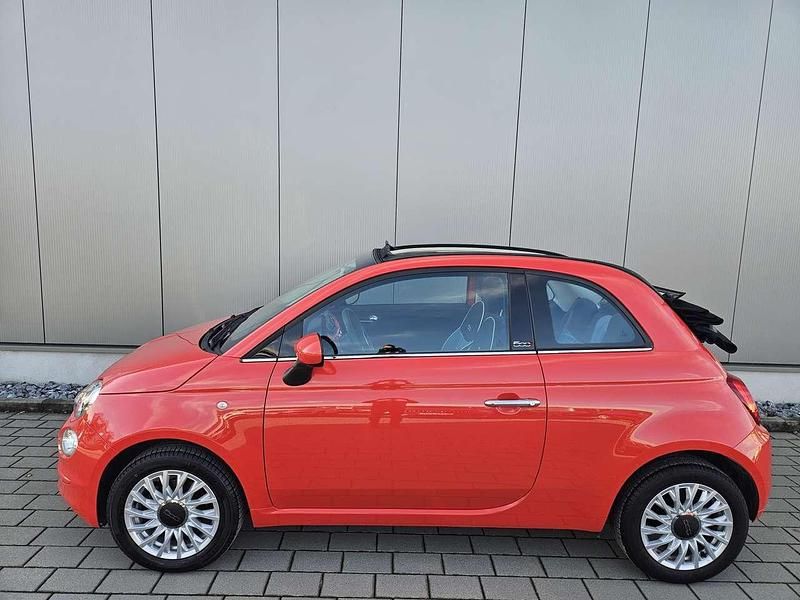 Gebraucht Fiat 500 Lounge 69 PS (50 kW) 2019 Colore esterno (corallo rot) Cabrio