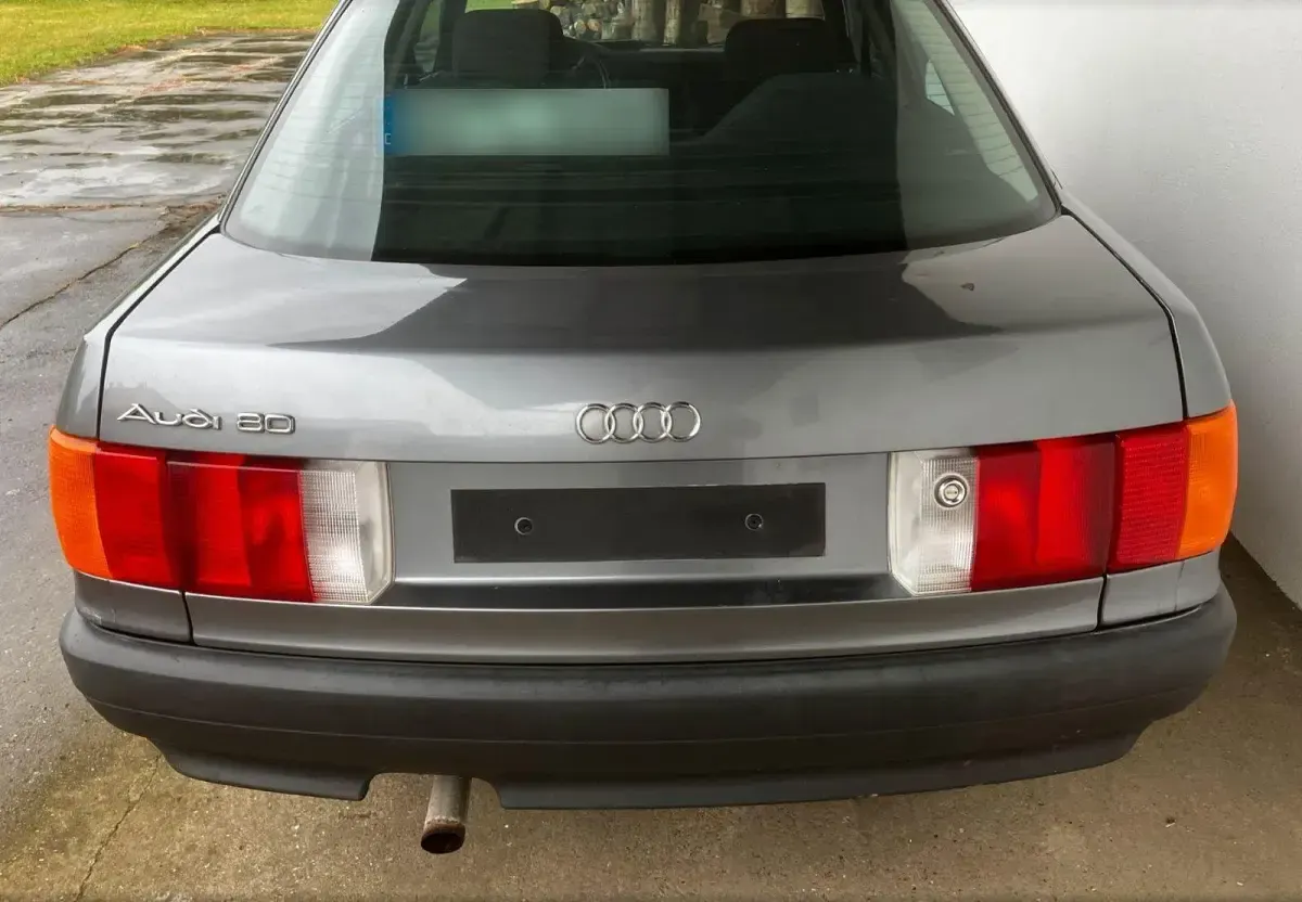 Gebraucht Audi 80 Basis 69 PS (50 kW) 1990 Grau Limousine