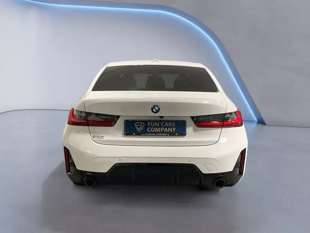 Gebraucht BMW 320 M Sport 184 PS (135 kW) 2022 Weiß Limousine