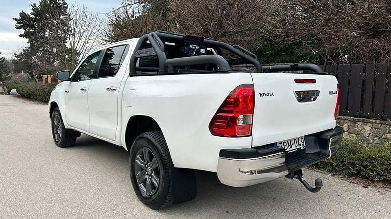 Gebraucht Toyota HiLux Active 204 PS (150 kW) 2022 Weiß Pickup