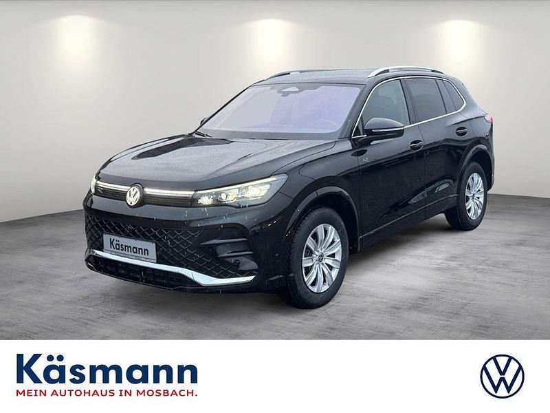 Grenadillschwarz metallic Neu 2026 VW Tiguan R-line SUV | 73.230 € - Bild 1/4