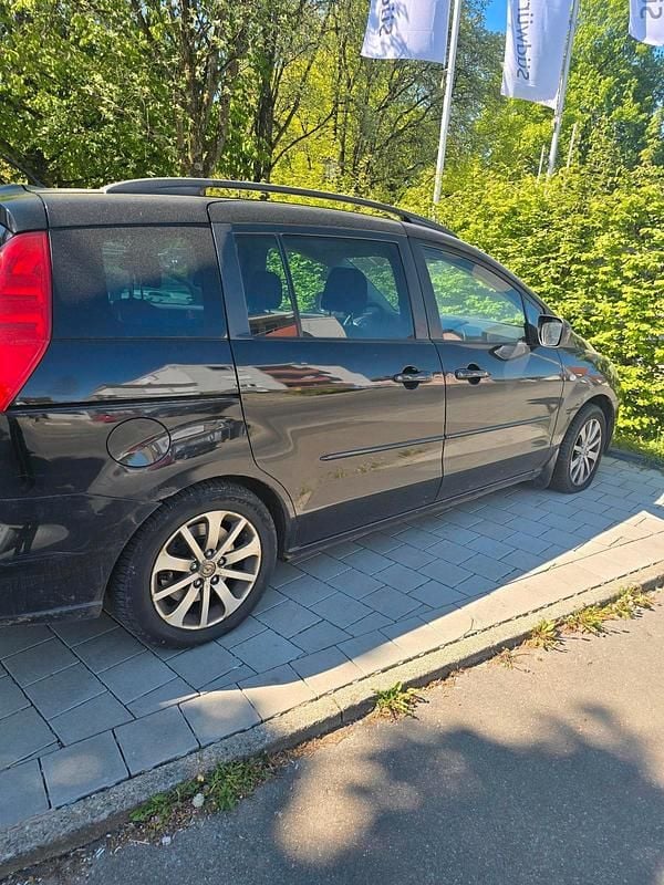 Second-hand Mazda 5 115 CP (84 kW) 2005 Negru Monovolum