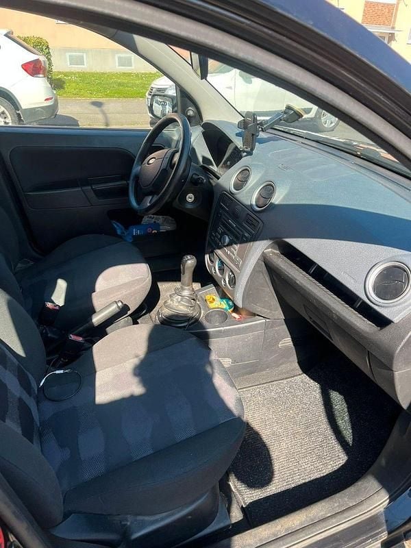 Gebraucht Ford Fusion Fun X 80 PS (58 kW) 2007 Schwarz Kleinwagen