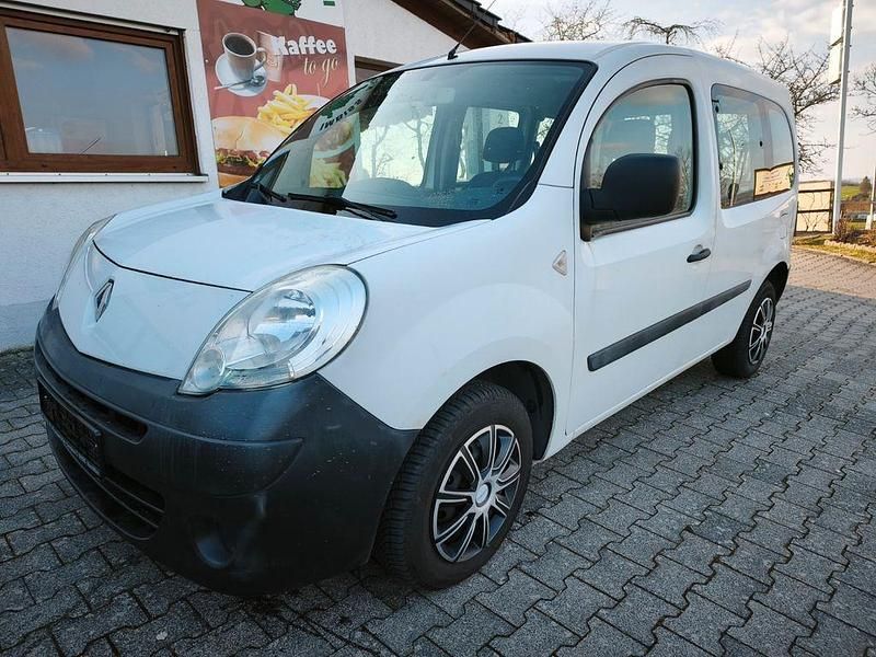 Usado Renault Kangoo Authentique 68 HP (50 kW) 2010 Branco Monovolume