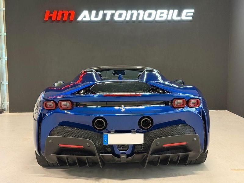 Gebraucht Ferrari SF90 999 PS (734 kW) 2025 Blu elettrico Cabrio