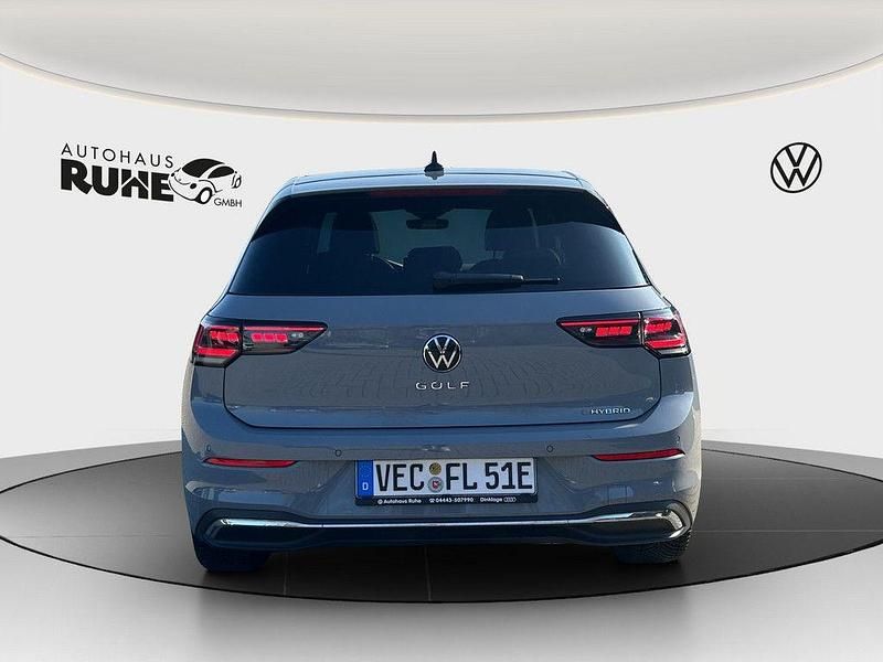 Gebraucht VW Golf VIII Edition 204 PS (150 kW) 2024 Grau Limousine
