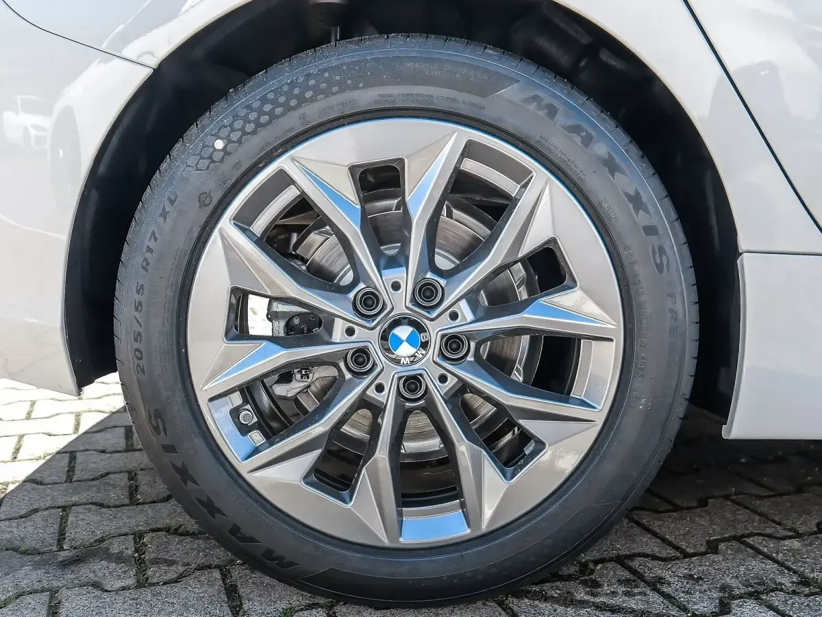 Neu BMW 120 170 PS (125 kW) 2026 Weiß Kleinwagen