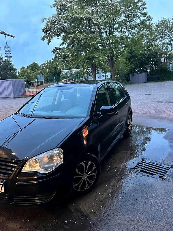 Schwarz Gebraucht 2007 VW Polo Kleinwagen | 3.000 € (Etwas zu teuer) - Bild 1/4