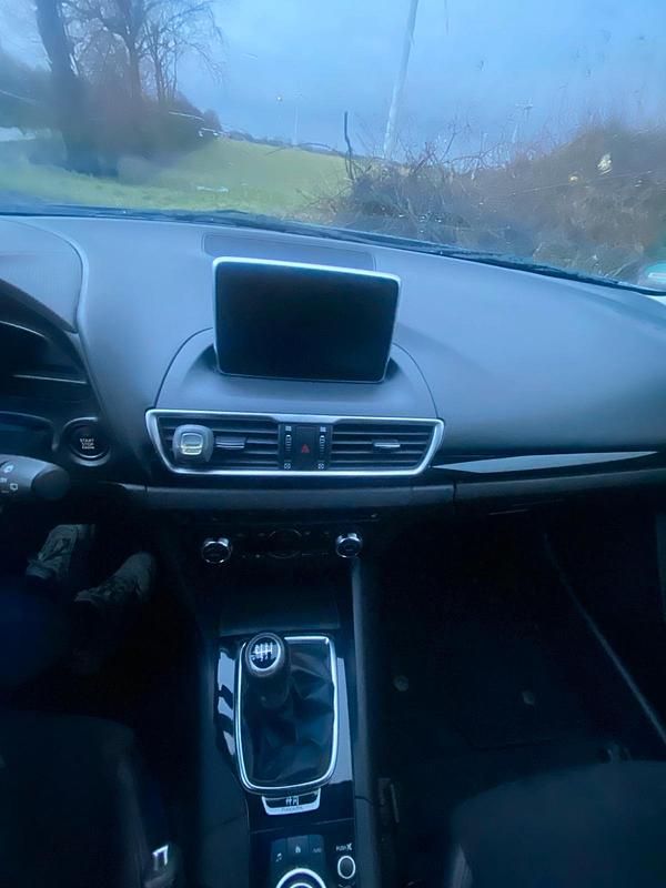 Gebraucht Mazda 3 Nakama 105 PS (77 kW) 2017 Blau Limousine