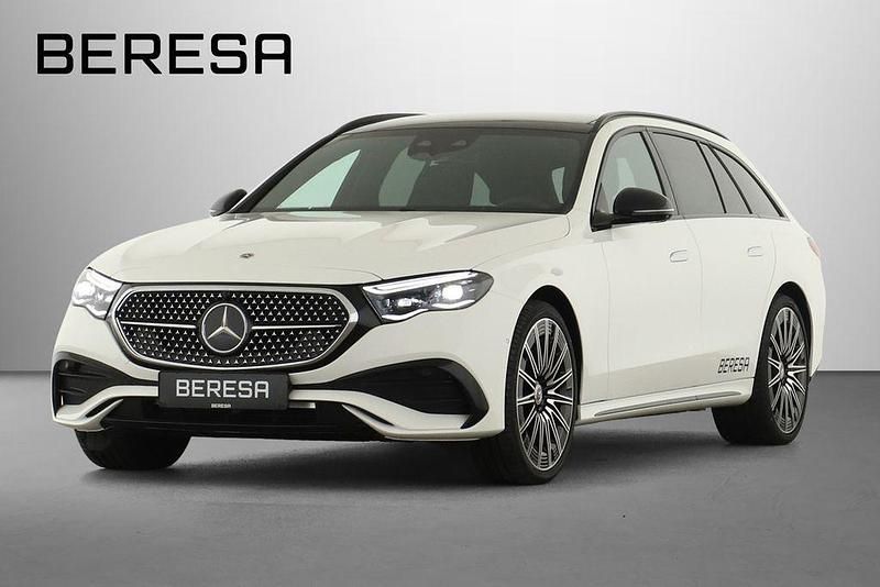Polarweiß Gebraucht 2024 Mercedes E220 AMG Kombi | 59.950 € - Bild 1/4