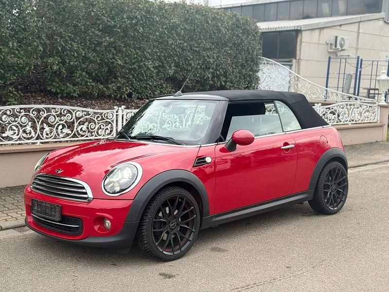 Gebraucht Mini Cooper Cabriolet 122 PS (89 kW) 2015 Rot Cabrio