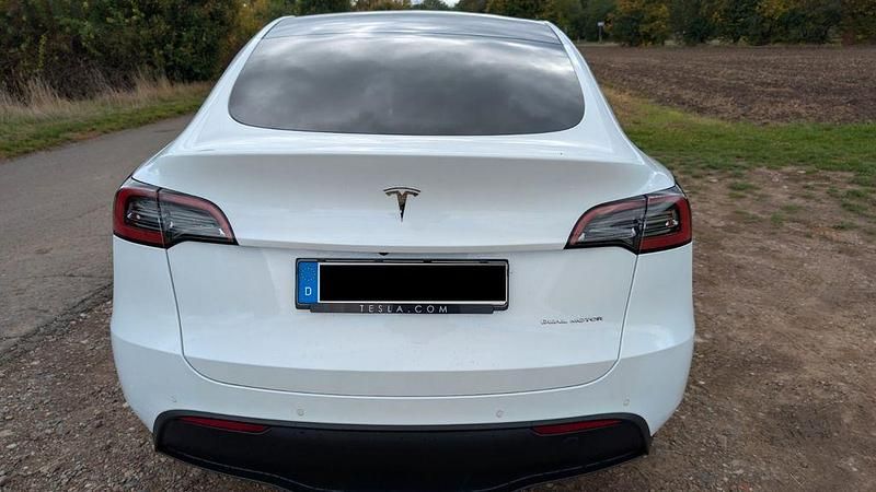 Gebraucht Tesla Model Y 377 kW (513 PS) 2022 Weiß SUV
