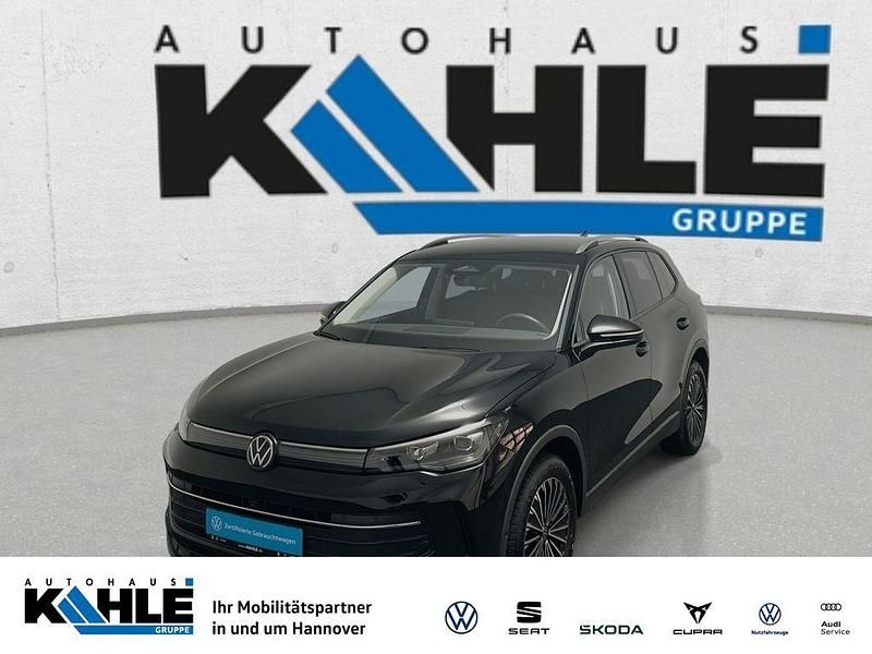 Grenadillschwarz metallic Gebraucht 2025 VW Tiguan Goal SUV | 38.690 € (Superpreis) - Bild 1/4