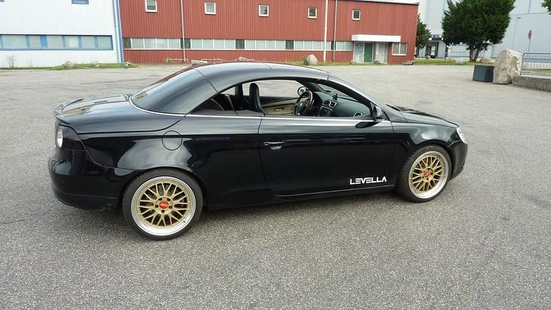 Gebraucht VW Eos R 250 PS (183 kW) 2006 Schwarz Cabrio